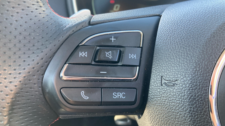 MG Hs 1.5 T-GDI Exclusive 5dr DCT Petrol Hatchback